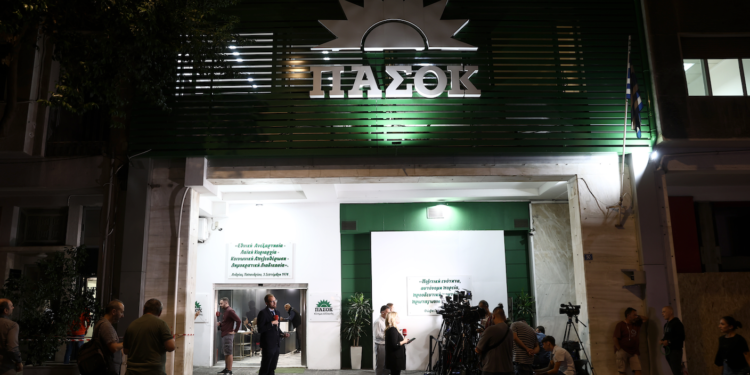 Νίκος Ανδρουλάκης: Ποιον βουλευτή του ΠΑΣΟΚ σκοπεύει να αφήσει εκτός ψηφοδελτίων;